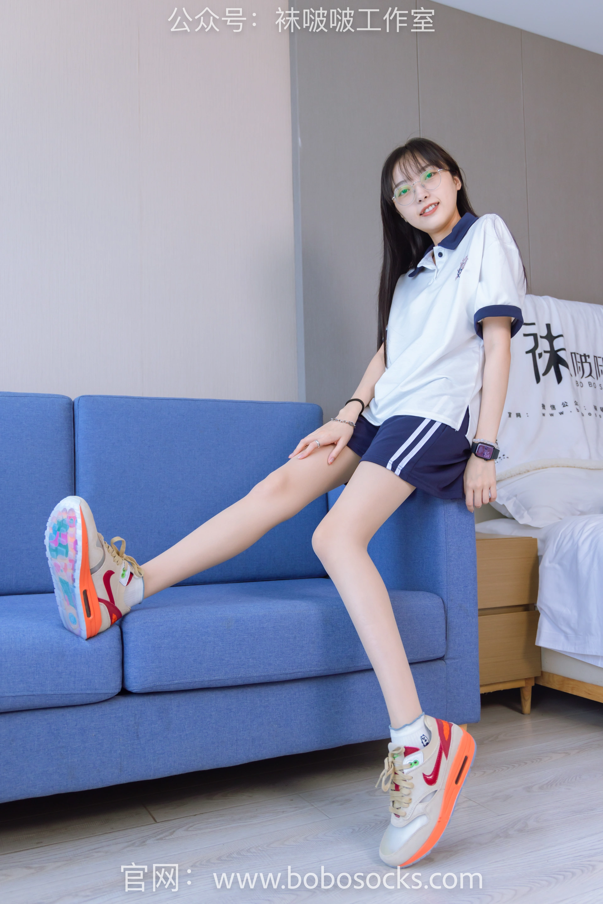 [BoBoSocks袜啵啵]NO.118 稚予-运动鞋、白棉袜、肉丝、踩小熊玩偶 3